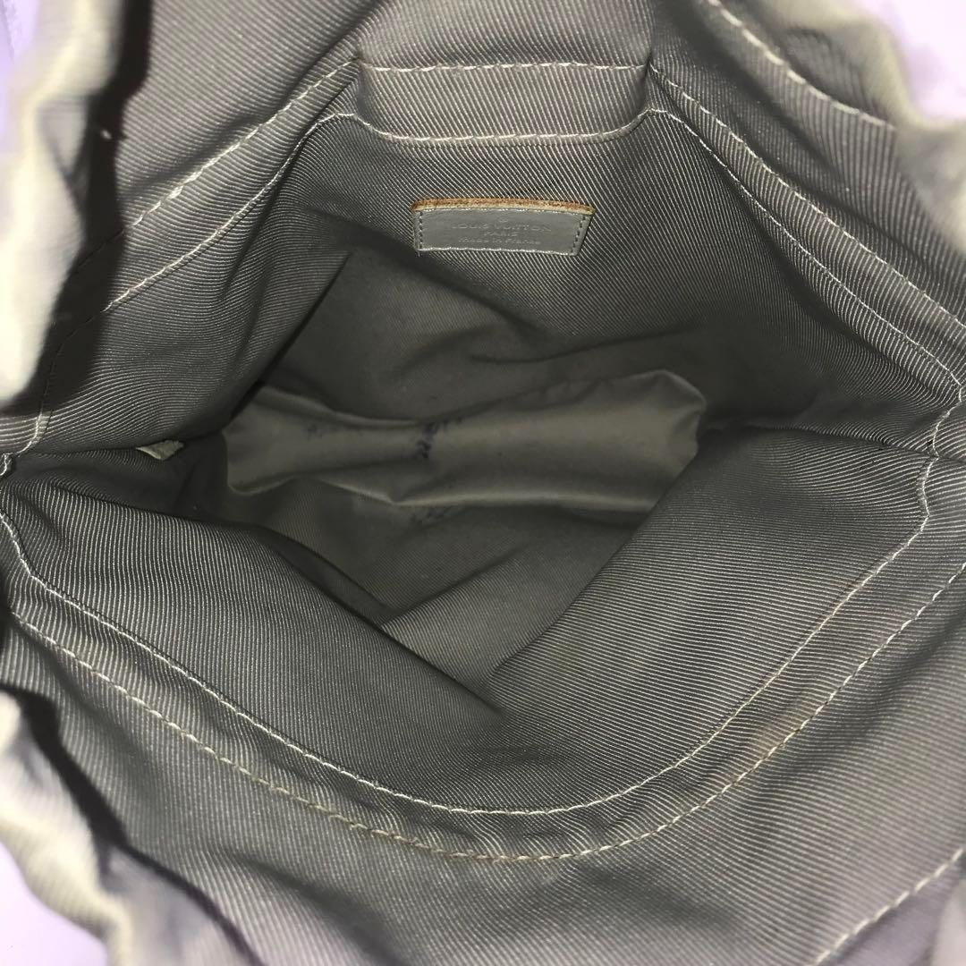 Louis Vuitton Monogram Logo Story Chokes Sling Bag Price Negotiation Welcome — view 5