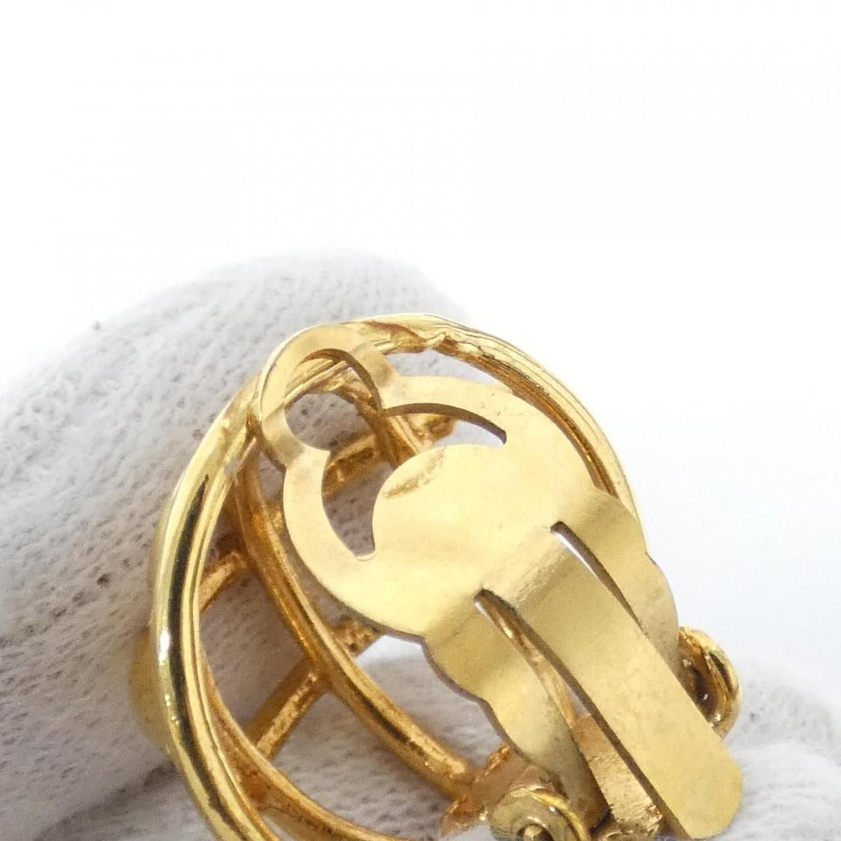 Chanel Vintage Earrings Gold — view 5