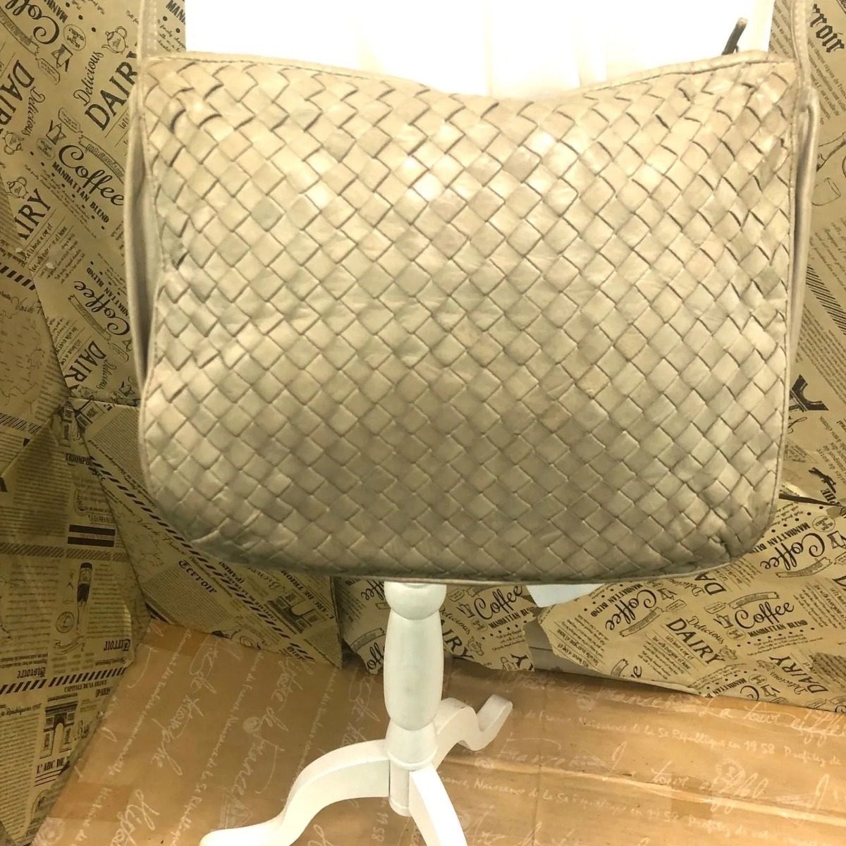 Bottega Veneta Shoulder Bag Pochette Intre Beige Travel — view 2