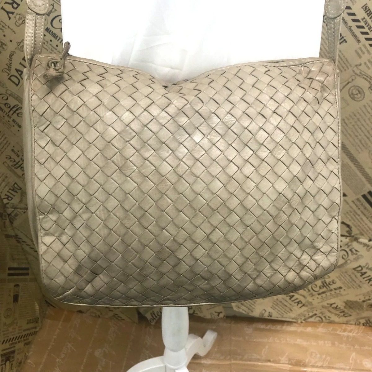 Bottega Veneta Shoulder Bag Pochette Intre Beige Travel