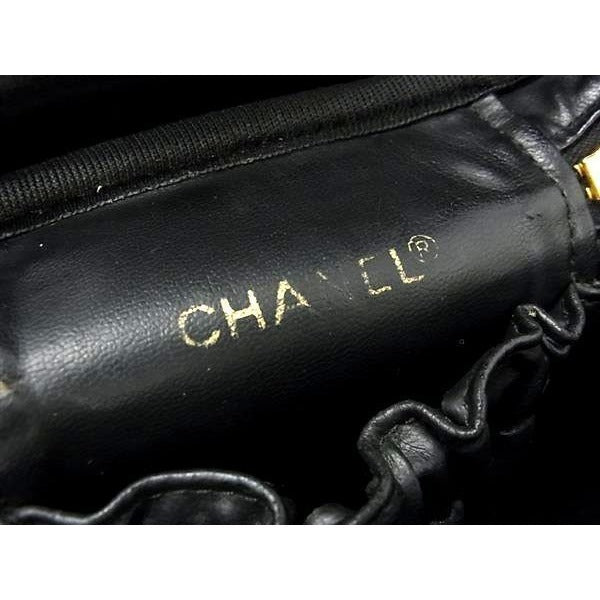 Chanel Vanity Bag Bicolore Black Leather Quilted — view 9