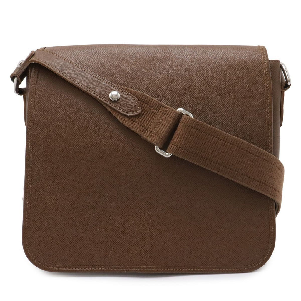 Louis Vuitton Taiga Andrey Shoulder Bag Crossbody Leather Grizzly Brown