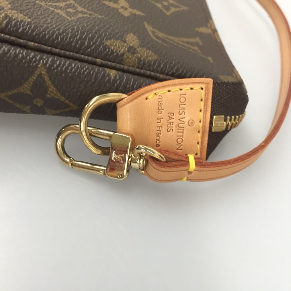 Louis Vuitton Pouch Monogram Accessoire — view 3