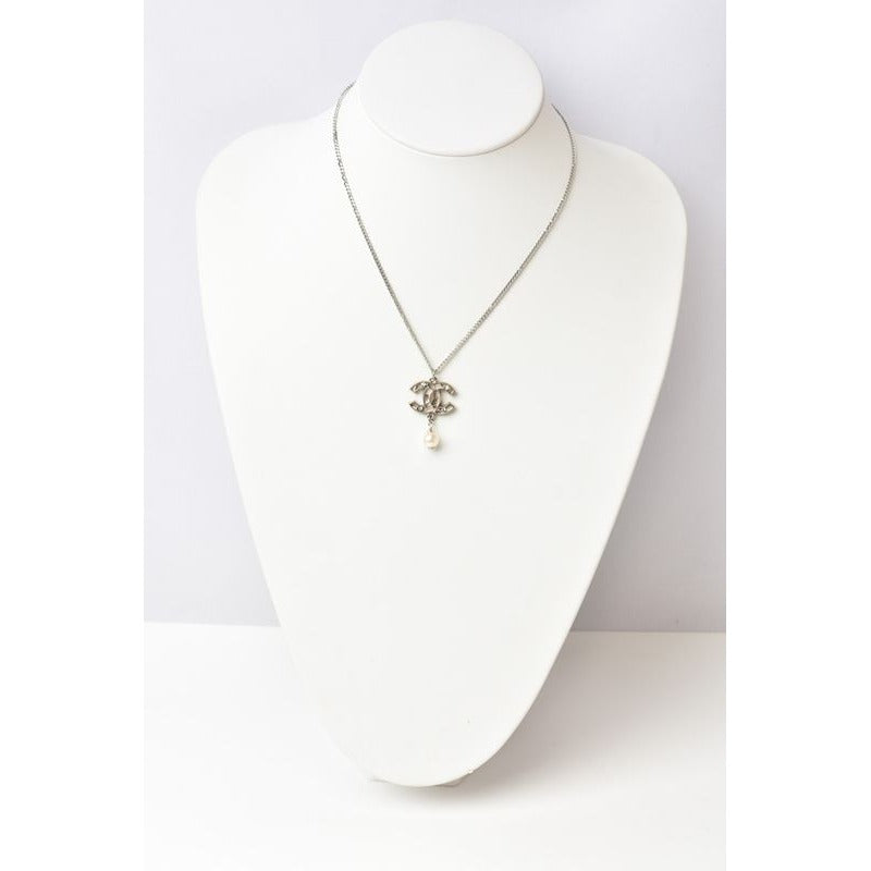 Chanel Coco Mark Rhinestone Faux Pearl Silver Rye White Gold — view 2