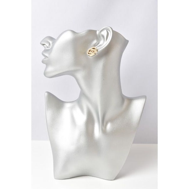 Chanel Circle Motif Logo Pearl — view 2