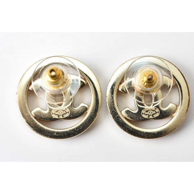 Chanel Circle Motif Logo Pearl — view 4