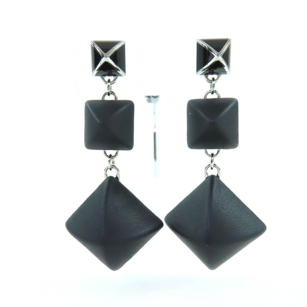 Hermes Medor Gaine GM Swift Earrings Black