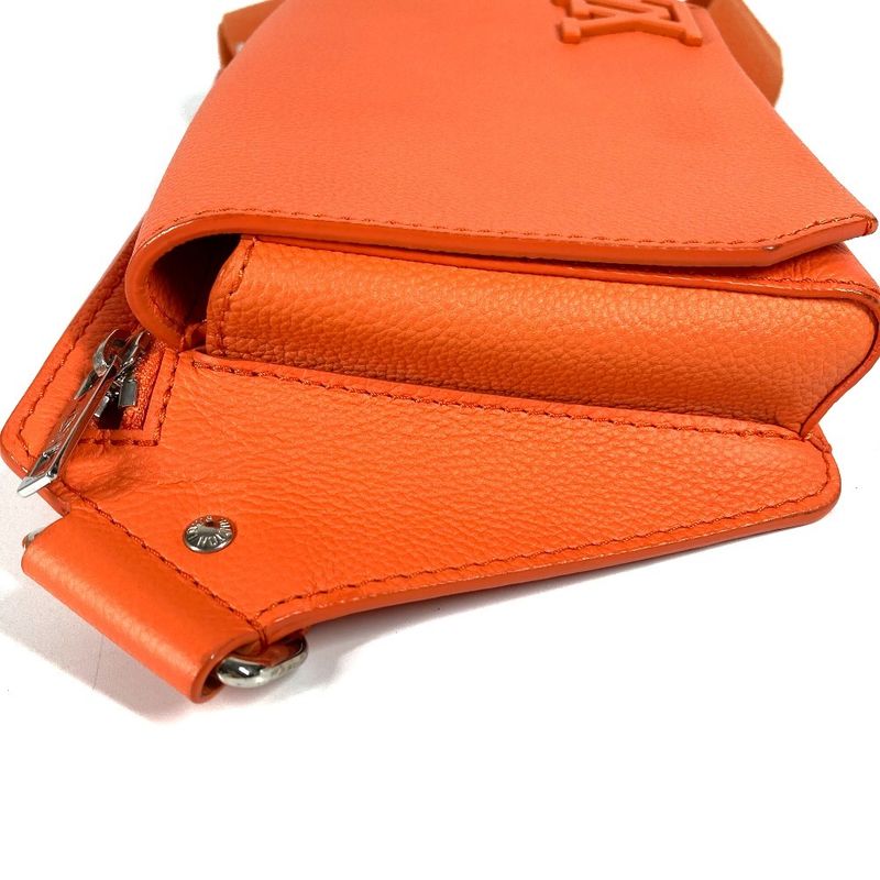 Louis Vuitton Body Bag Bum Nv Taurillon Leather Orange — view 3