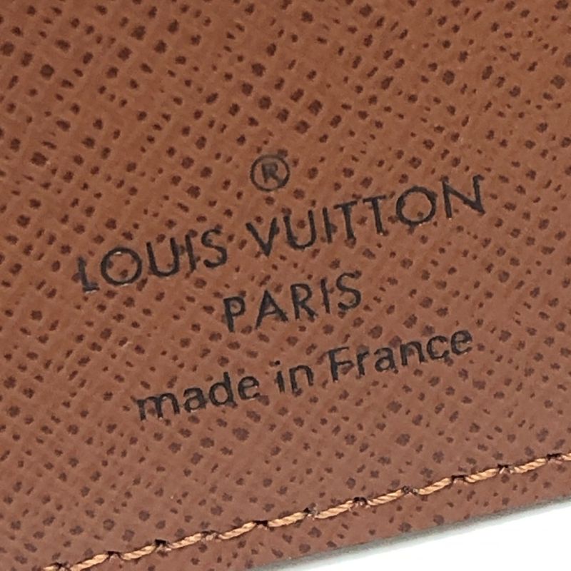 Louis Vuitton Passport Case Monogram Couverture NM — view 7