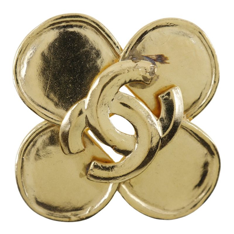 Chanel Clover Gold Plated 96 P 28.8 g Brooch — view 3