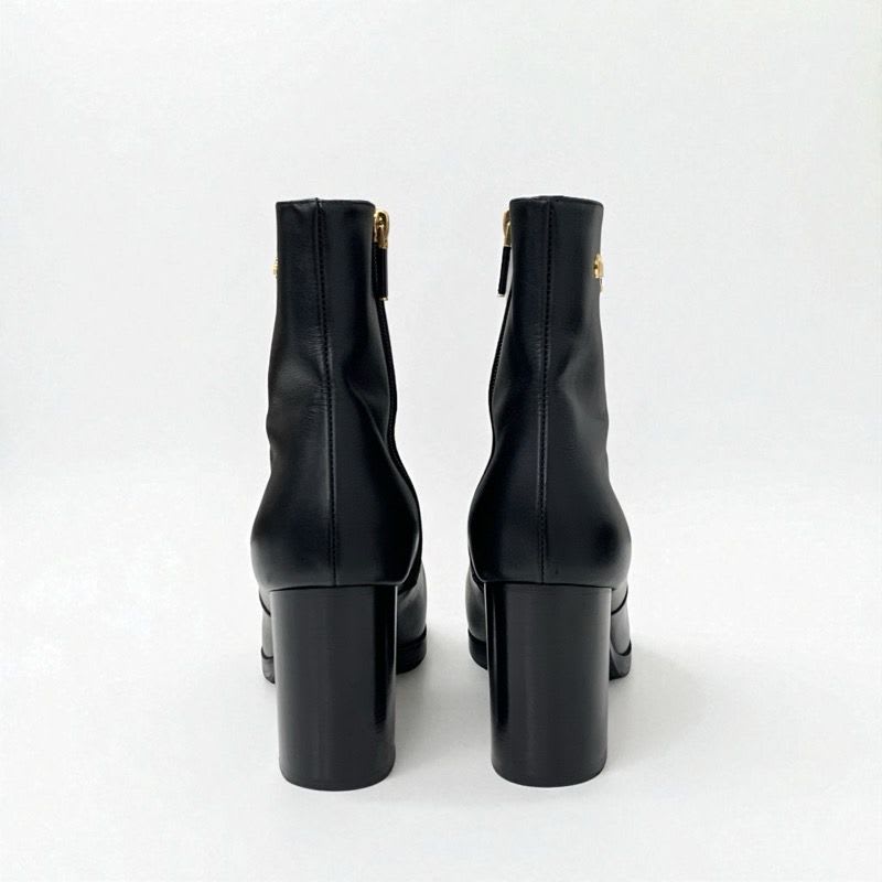 Christian Dior D-town Boots Short Shoes Leather Black Gold Logo — view 5