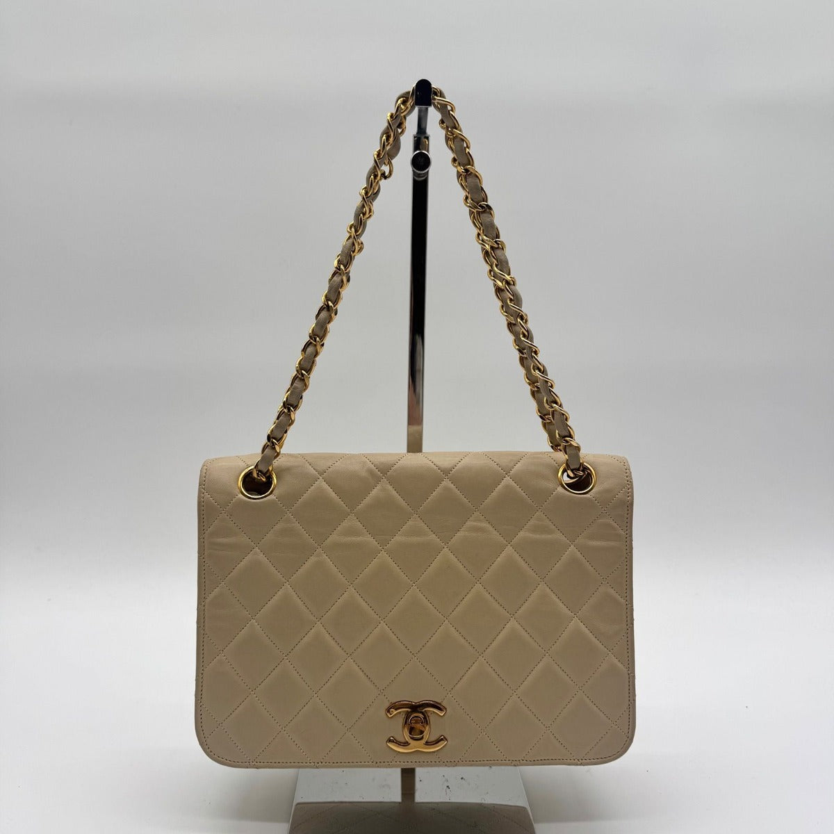 Chanel Large Shoulder Bag Quilted CC Logo Turnlock Gold Full Flap Beige Chain
