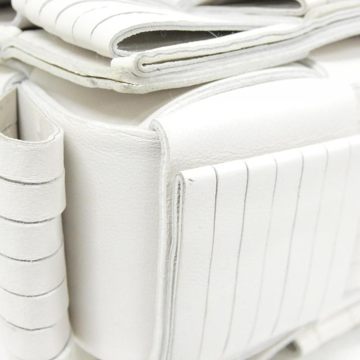 Bottega Veneta Shoulder Bag Leather White — view 3