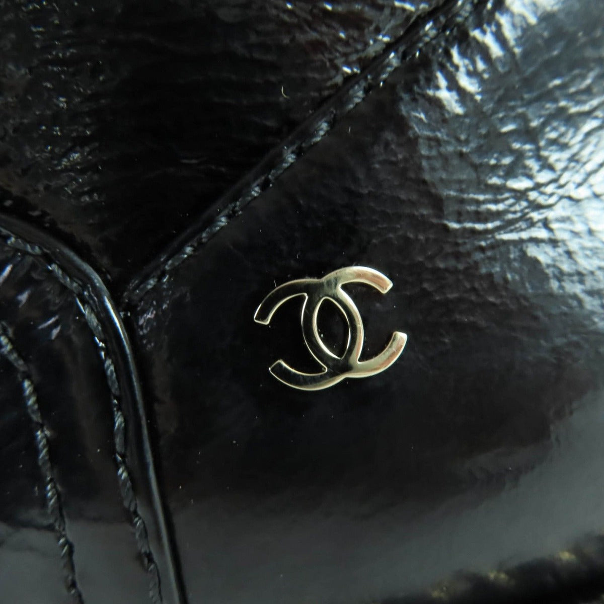 Chanel Coco Mark Shearling Leather Short Boots Black 36 Boxes — view 9