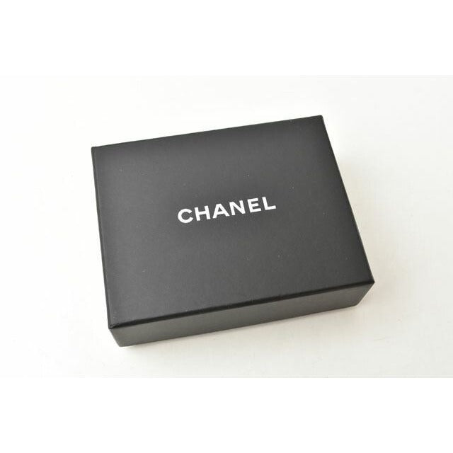 Chanel Coco Mark CC Pearl Motif — view 6