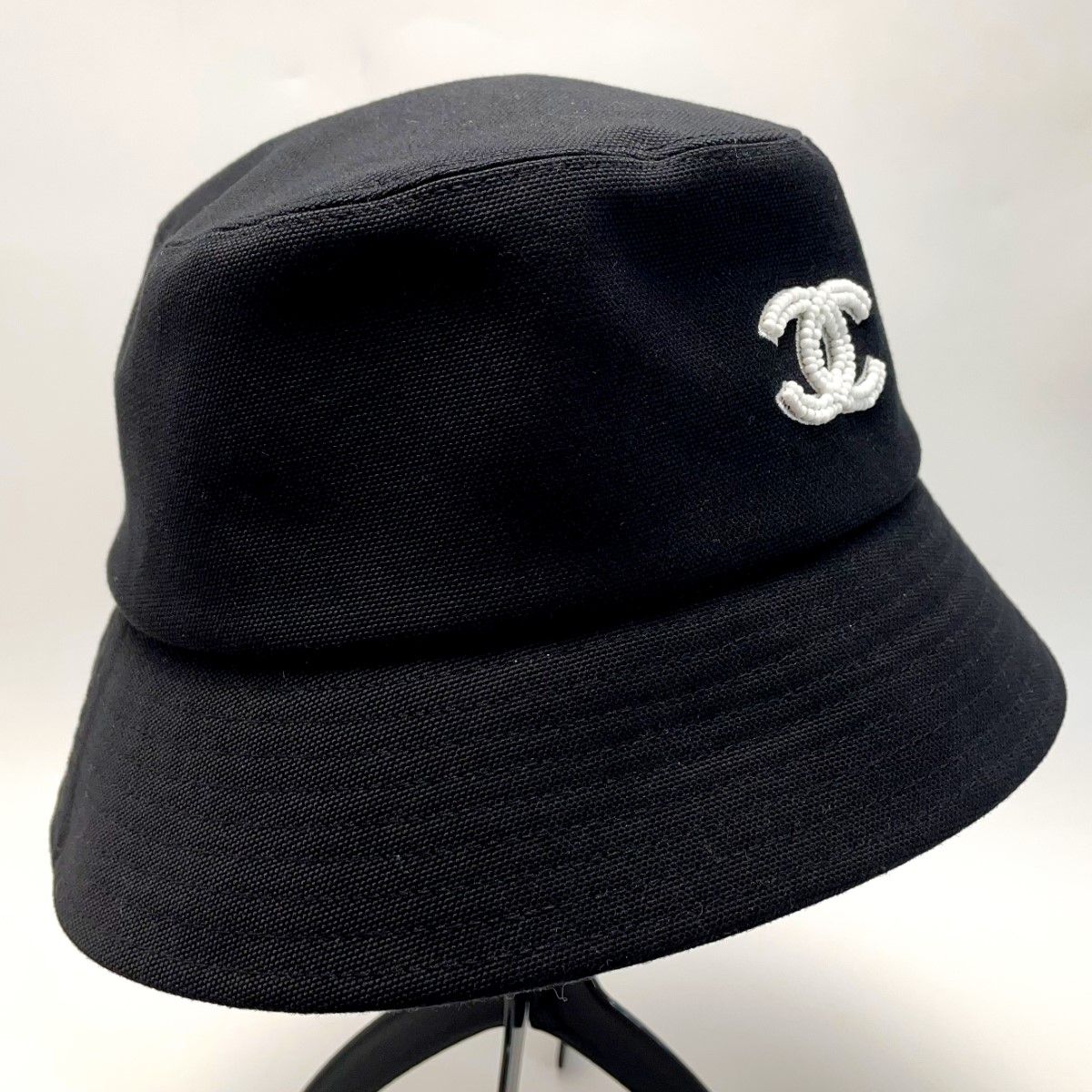 Chanel Coco Mark Bucket Hat Size M Black — view 2