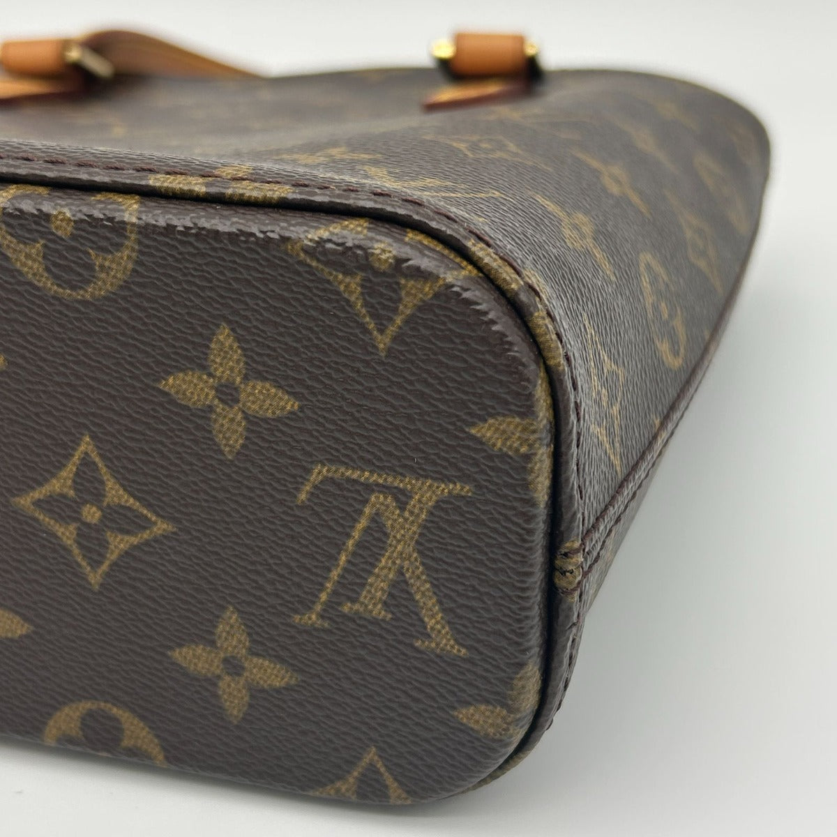 Louis Vuitton Vavin PM Tote — view 7