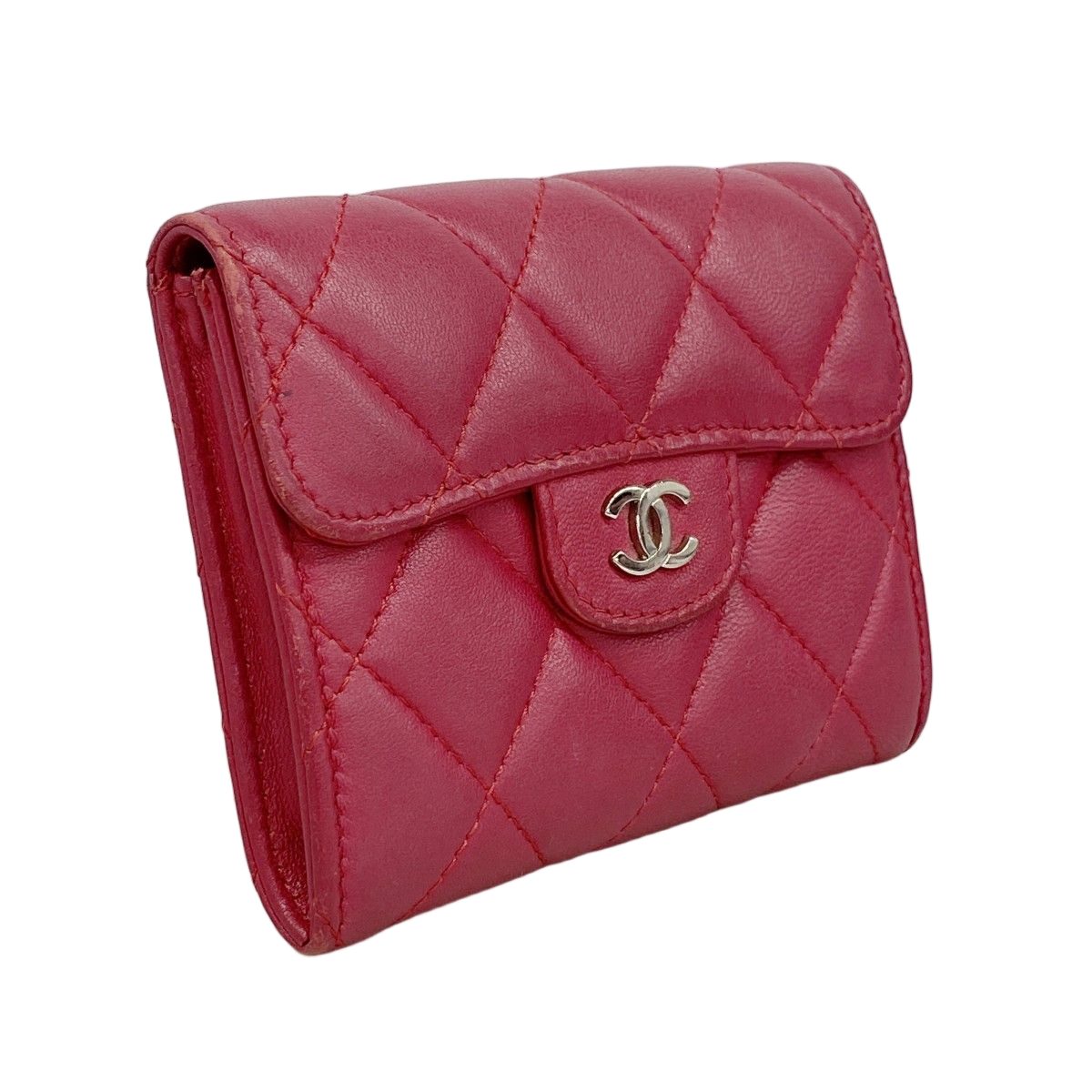 Chanel Card Case Quilted Lambskin Red Silver — view 2