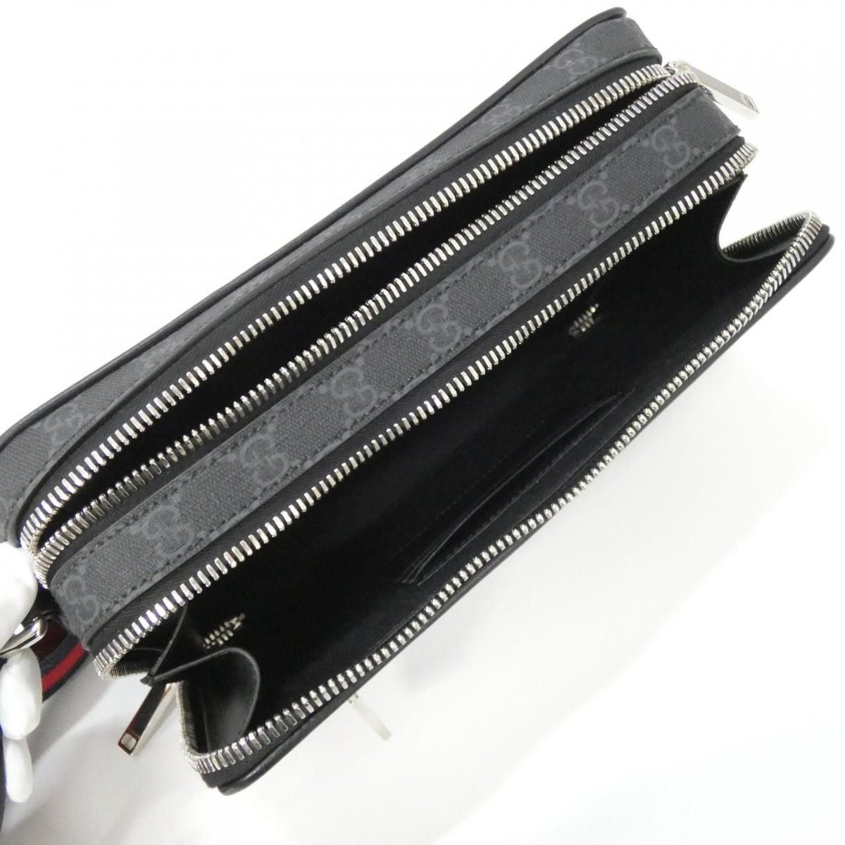Gucci Fadja Shoulder Bag — view 8