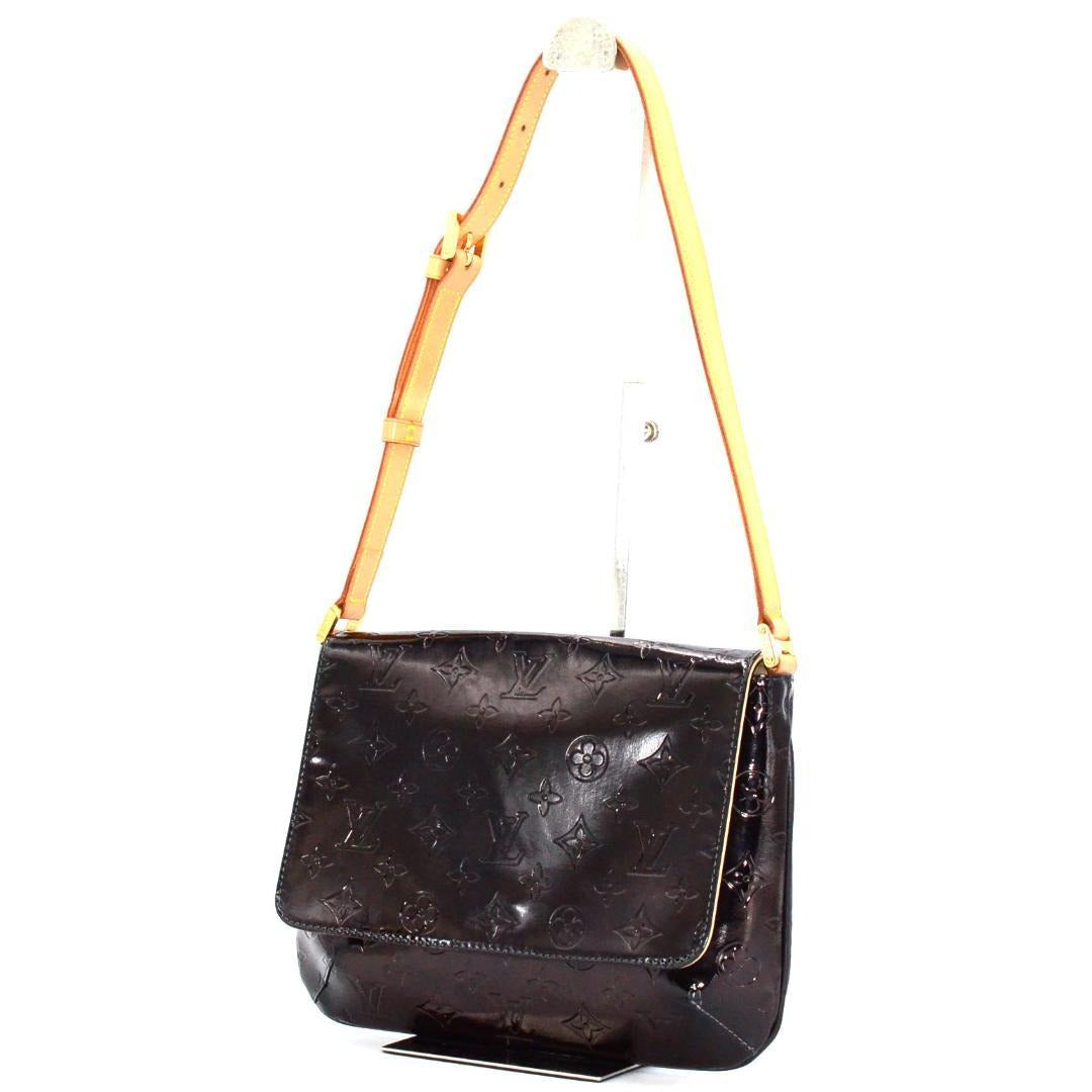 Louis Vuitton Shoulder Back Vernis Thompson Black Flat