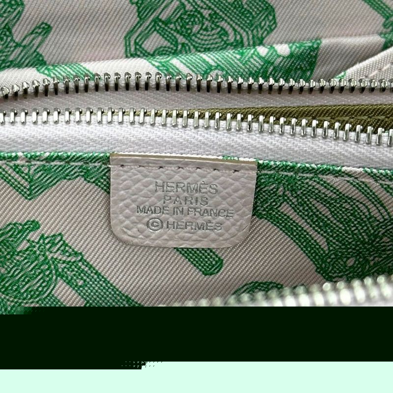 Hermes Azap Compact Silk Quinn Bifold Wallet — view 9