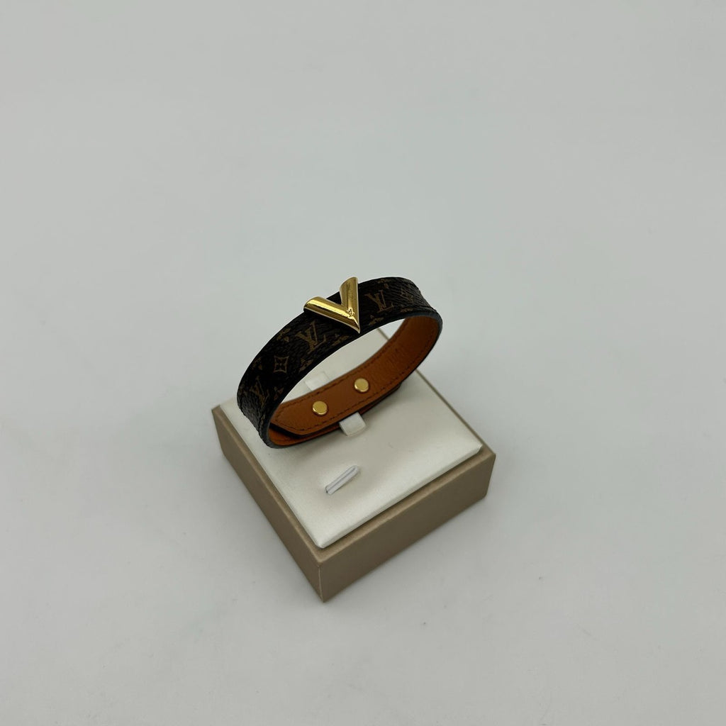 Louis Vuitton Monogram Bracelet Essential 17 — view 2