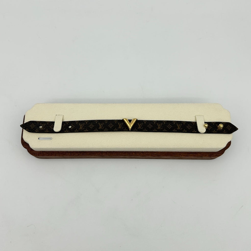 Louis Vuitton Monogram Bracelet Essential 17 — view 4