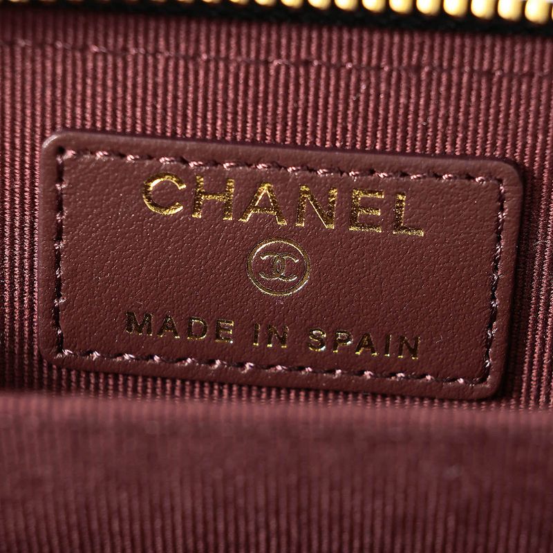 Chanel Coin Case Classic Zip Purse Black — view 6