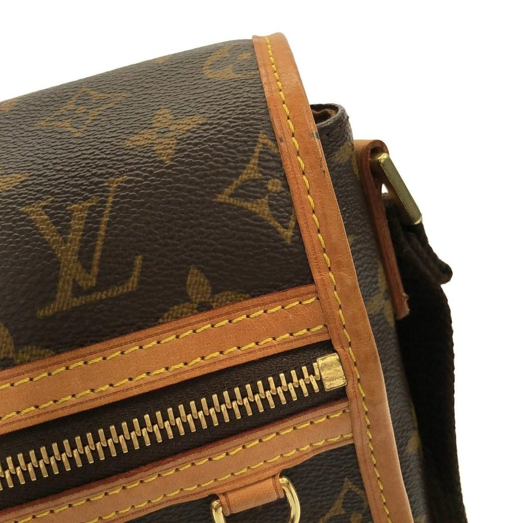 Louis Vuitton Monogram Messenger GM Shoulder Bag — view 4