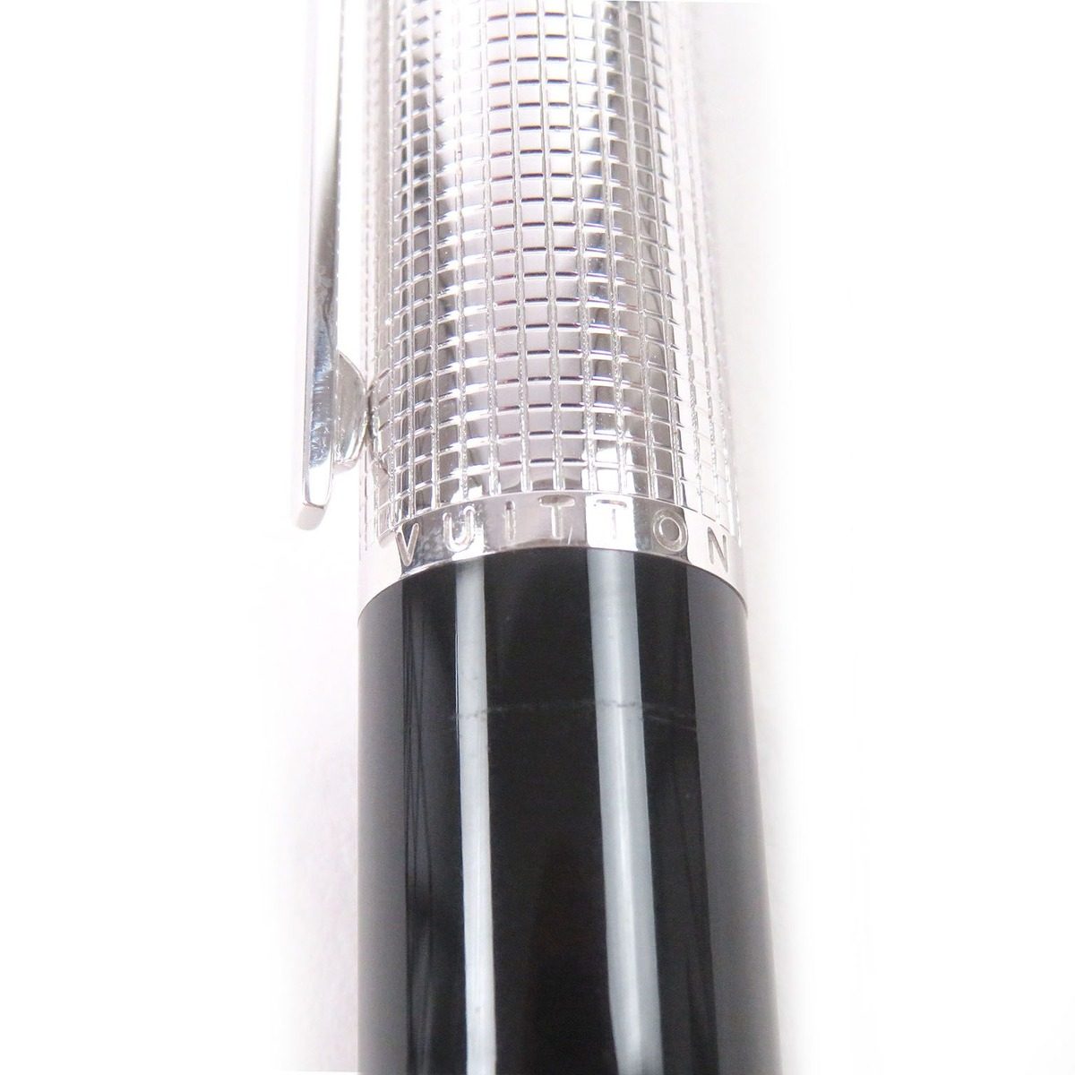 Louis Vuitton Doc Lacquer Nib 18k Cap Fountain Pen Black Silver — view 7