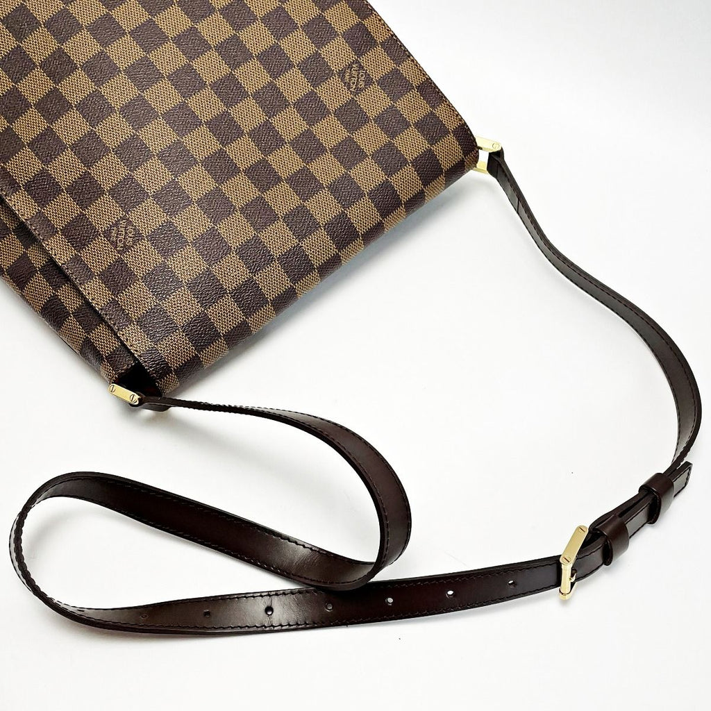 Louis Vuitton Damier Musette Brown Shoulder Bag Gold Hardware — view 5