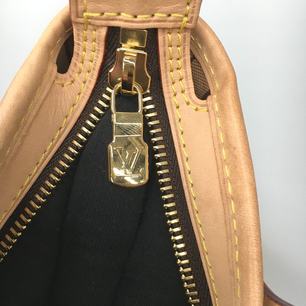 Louis Vuitton Shoulder Bag — view 9