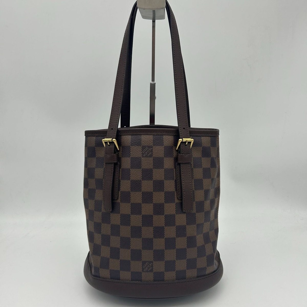 Louis Vuitton Damier Marais Tote — view 2
