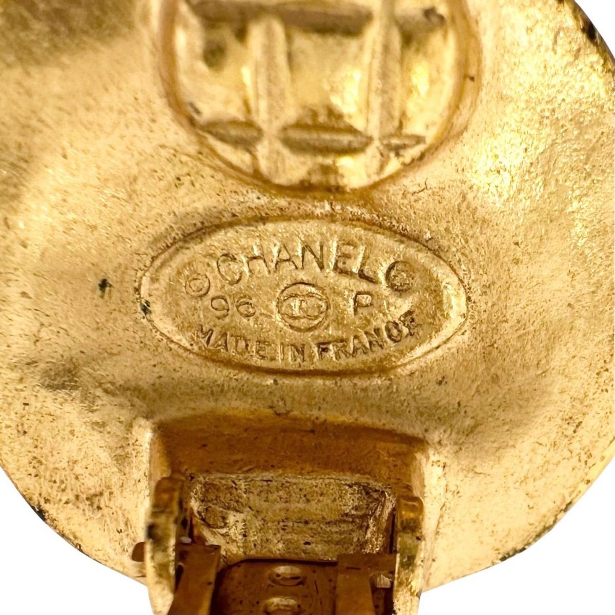 Chanel Earrings CC Logo Gold Round — view 7