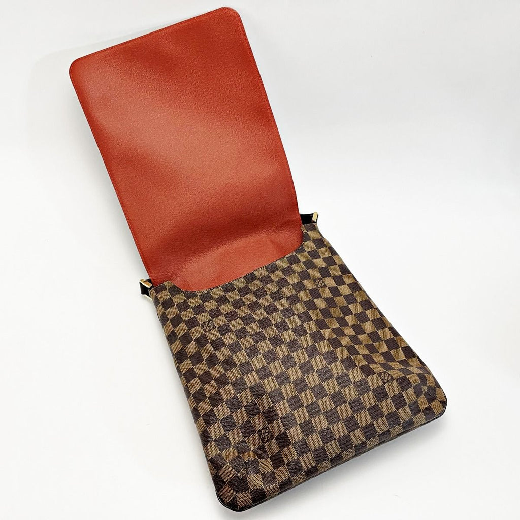Louis Vuitton Damier Musette Brown Shoulder Bag Gold Hardware — view 3