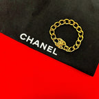 Chanel with Comment Vintage CC Logo Turnlock Motif Chain Bracelet Gold