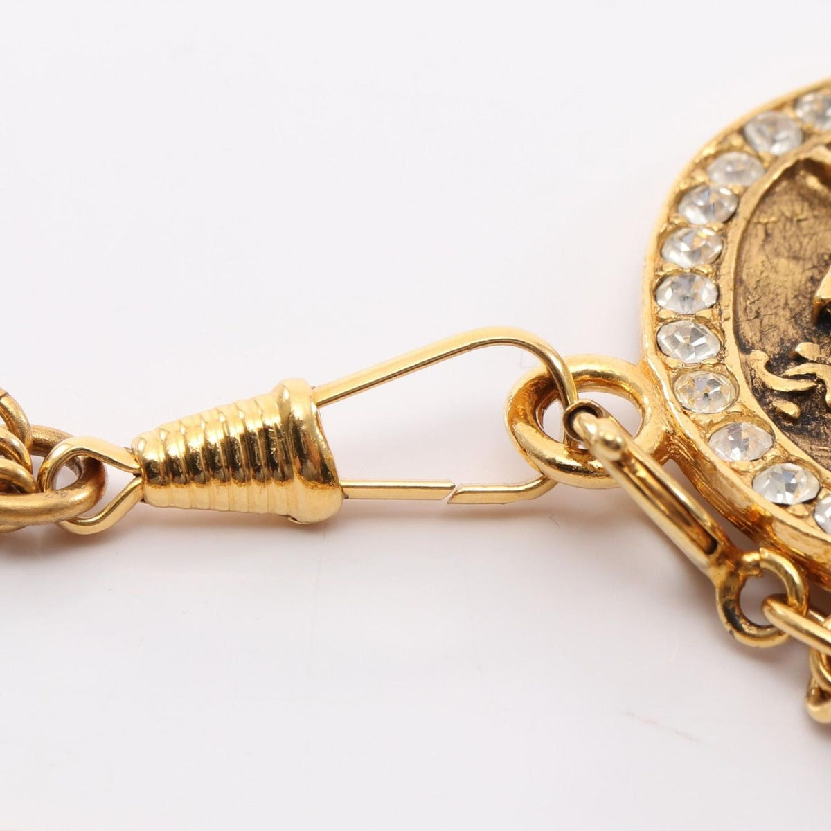 Chanel Necklace Centaur Gold — view 4