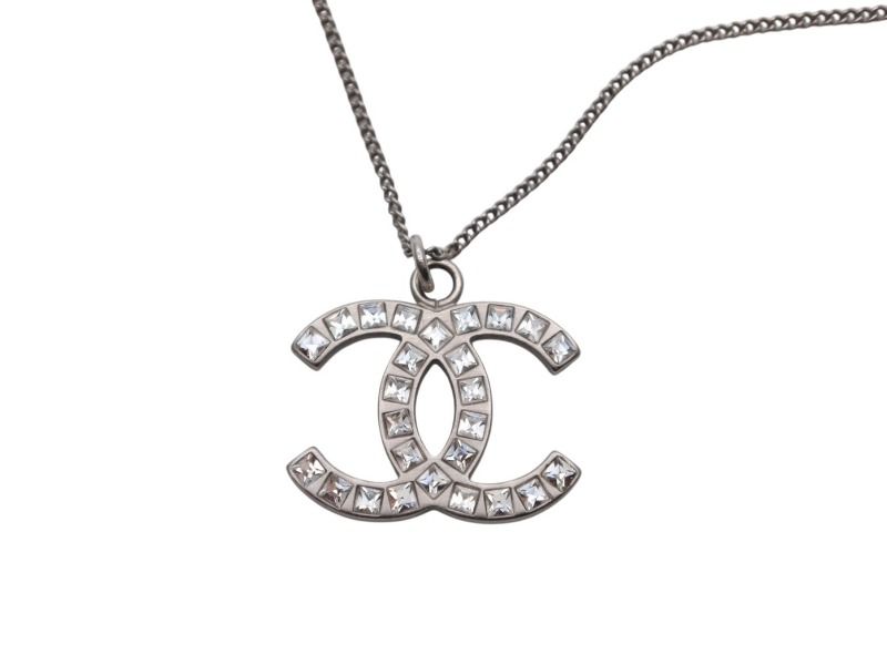 Chanel CC Logo Square Rhinestone Necklace 09 50 Silver Metal — view 2
