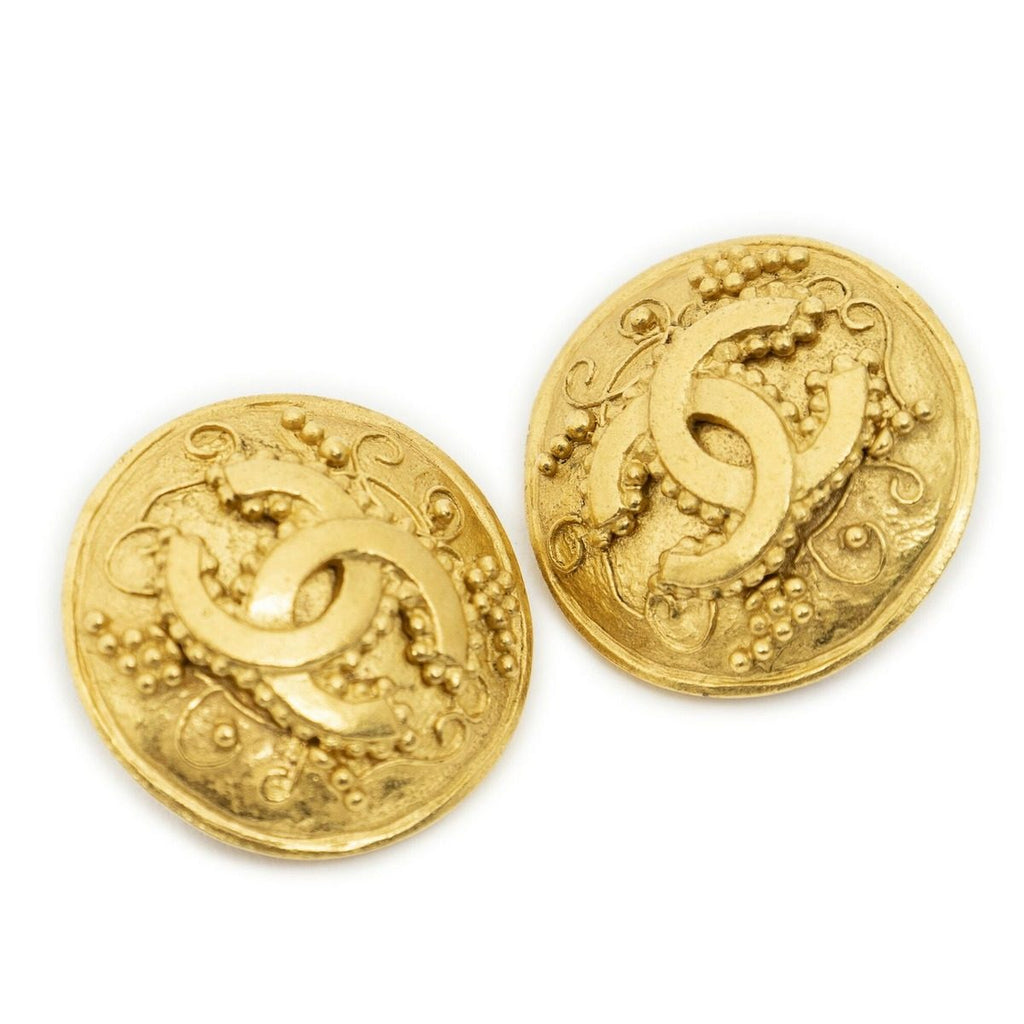 Chanel CC Logo Round Clip Type Earrings Gold Plated
