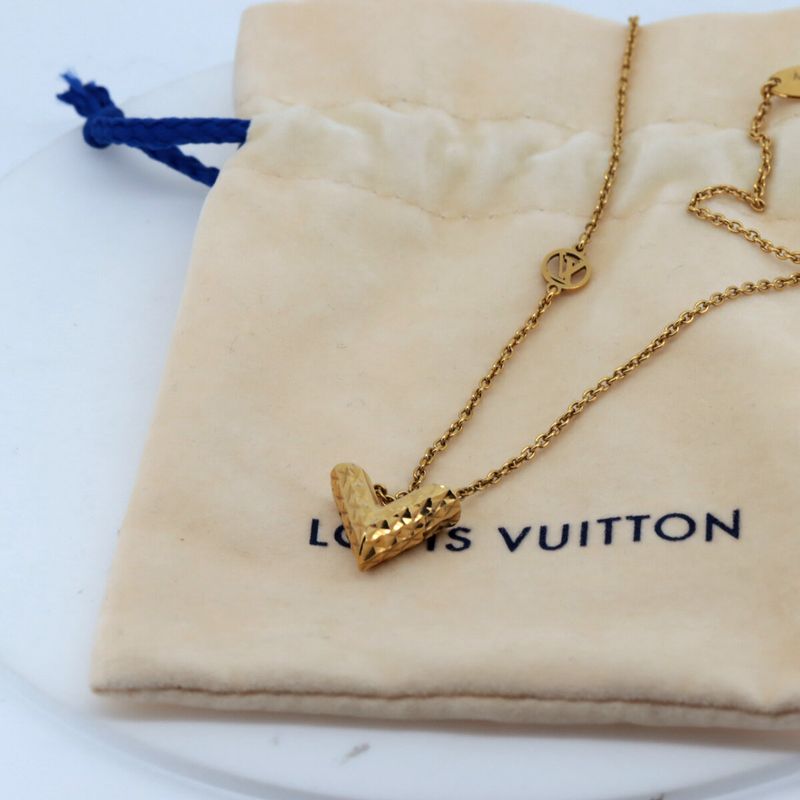 Louis Vuitton V Escential Necklace Gold Paw Nshop Item — view 8