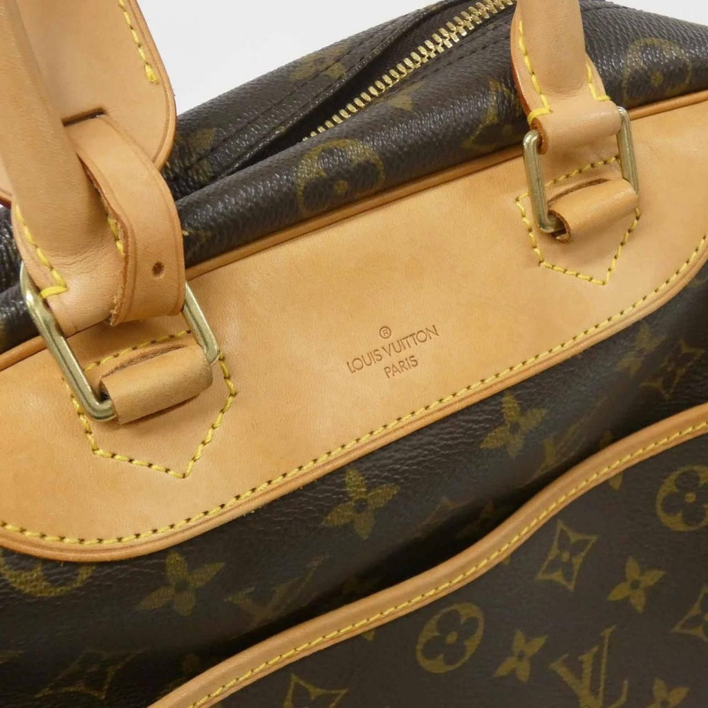 Louis Vuitton Monogram Beau Ring Vanity Bag — view 5
