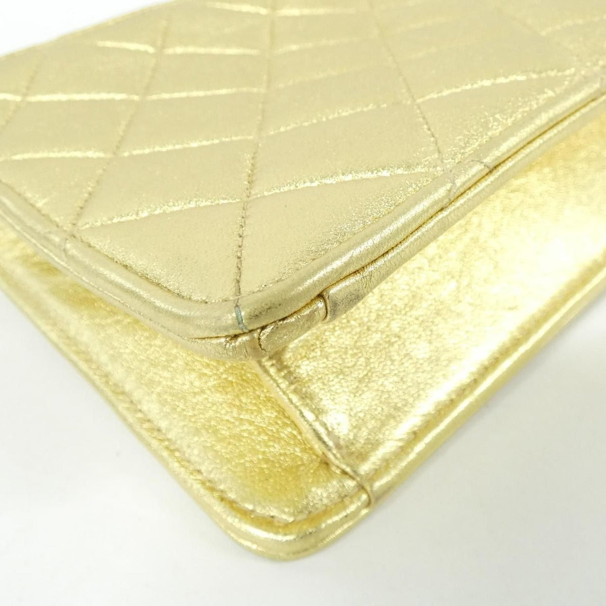 Chanel Vintage Bag Gold — view 3