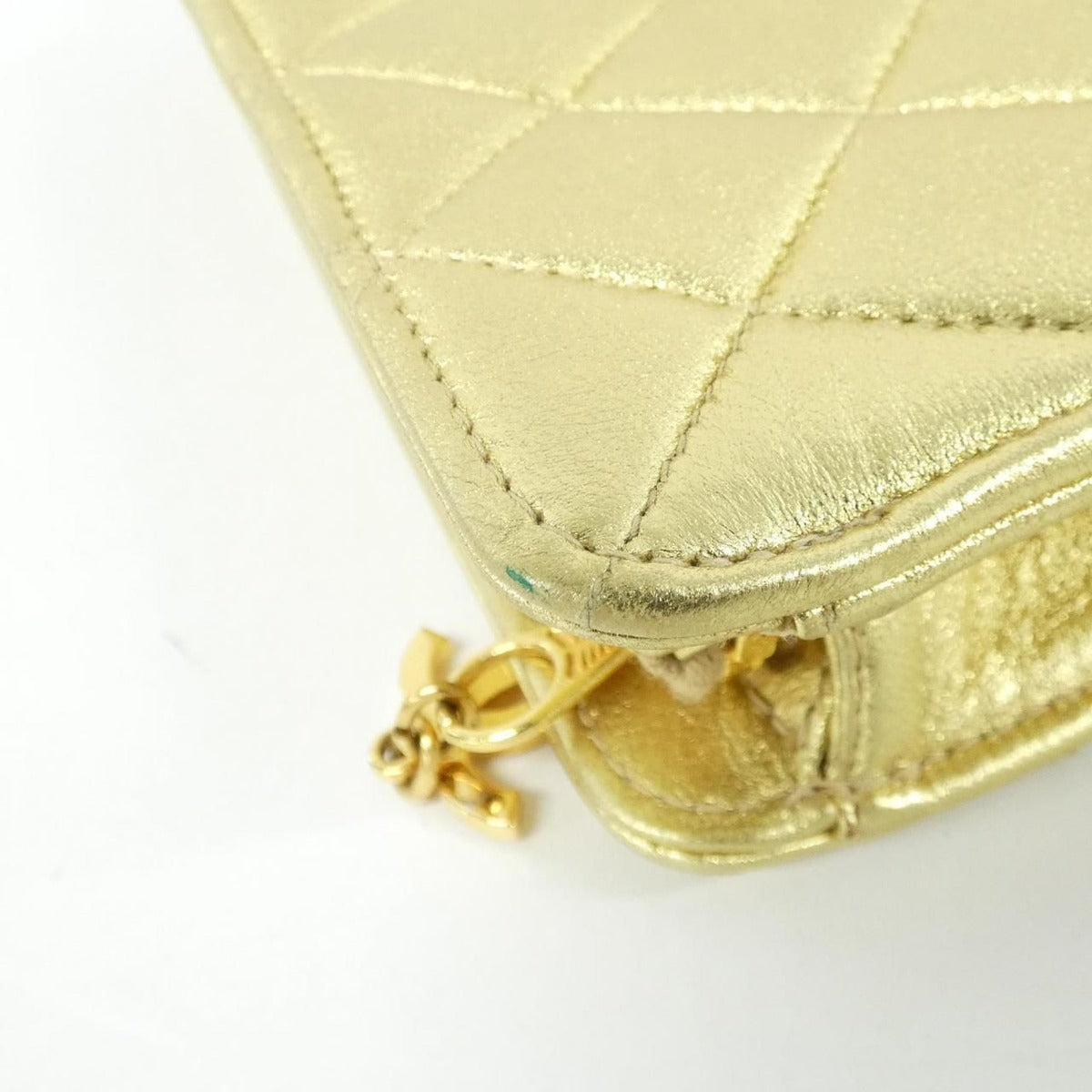 Chanel Vintage Bag Gold — view 4