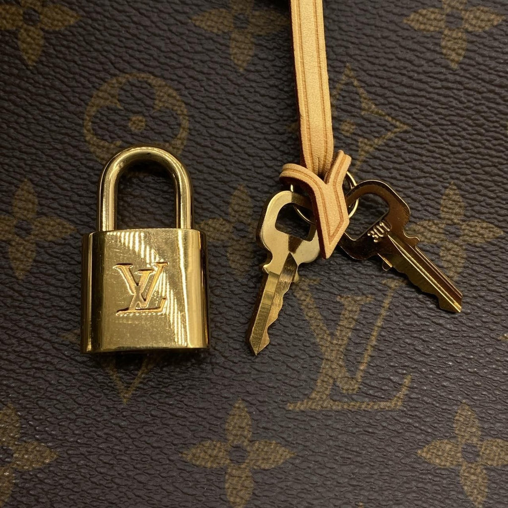 Louis Vuitton Monogram Lockit MM Bag — view 4