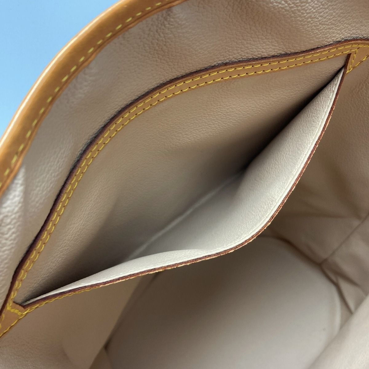 Louis Vuitton Monogram Bucket GM Tote Bag — view 5