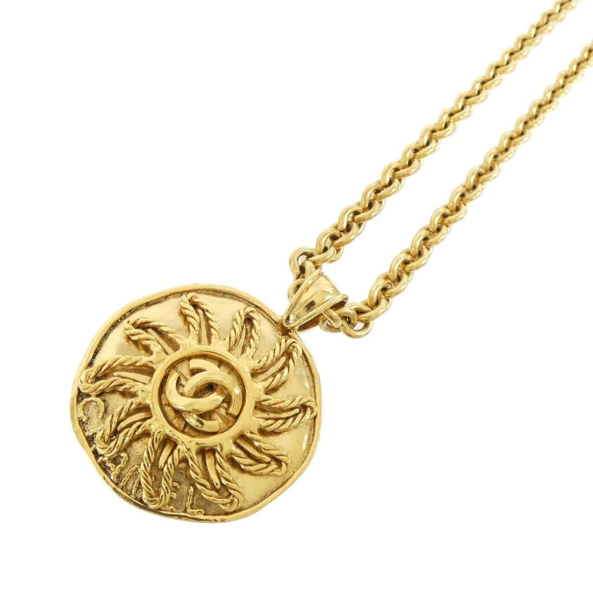 Chanel Vintage Necklace Gold