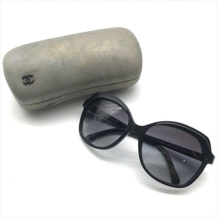 Chanel CC Logo Sunglasses Eyewear Black Case