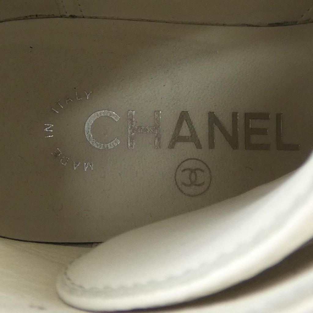 Chanel Lace Up Boots Black White — view 6