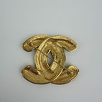 Chanel CC Logo Brooch Gold Vintage — view 3