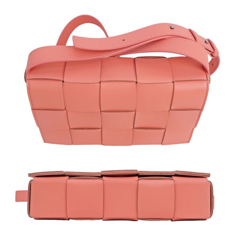 Bottega Veneta Cassette Shoulder Bag Maxi Intrecciato Pink — view 5